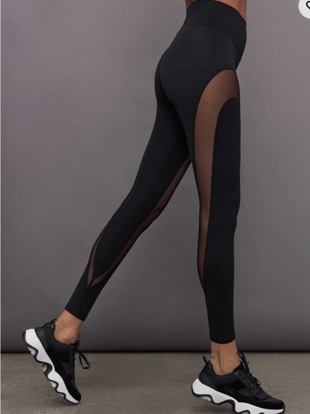 Carbon38 Sheer Spliced Legging in Melt Size Medium